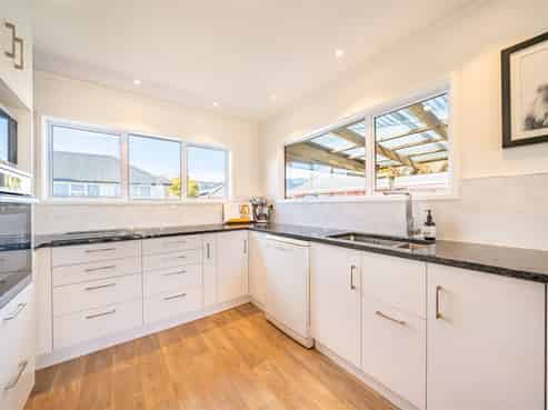 2b McBain Grove, Avalon