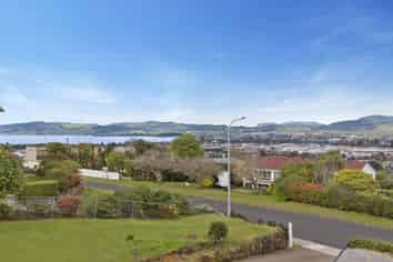 28 Russell Crescent, Western Heights