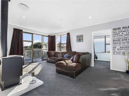 54 Downes Street, Titahi Bay