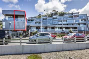 H202/326 Evans Bay Parade, Hataitai