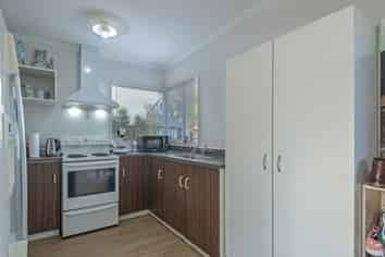 60 Newton Place, Westbrook