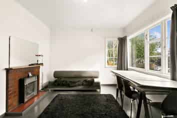 1 Renton Road, Mount Albert