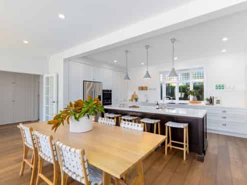 32 Hawkesbury Avenue, Merivale