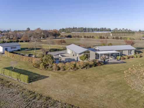 92 West Town Belt, Rakaia