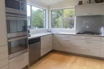 37 Spinnaker Drive, Whitby