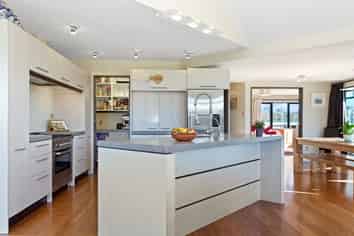 221 Wards Road, Swannanoa