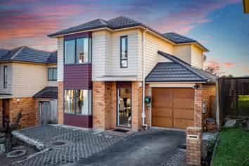 9 Lavender Garden Lane, Oteha