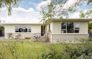 21 Foster Terrace, Onekawa