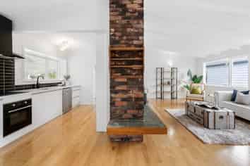 2F Sunnynook Road, Sunnynook