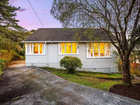 12 King Crescent, Ranui Heights