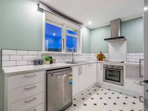 12 King Crescent, Ranui Heights