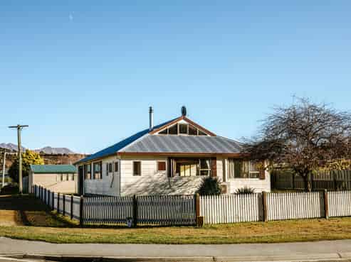 4 Wairau Road, Wanaka