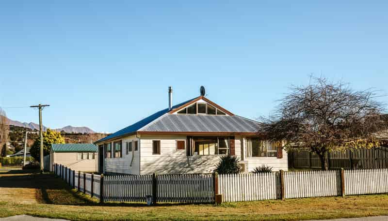 4 Wairau Road, Wanaka