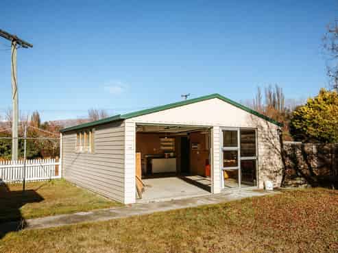 4 Wairau Road, Wanaka