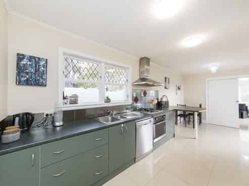 14 Leslie Avenue, Cloverlea