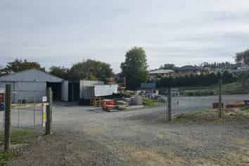 Large yard, large shed