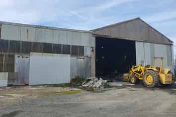 Large yard, large shed