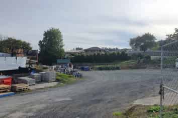 Large yard, large shed