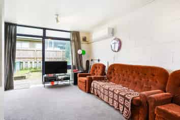 8/1 Coates Street, Hamilton East