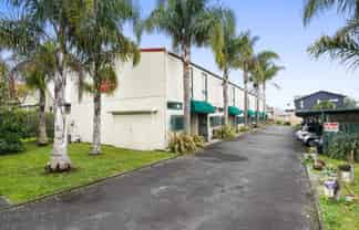 8/1 Coates Street, Hamilton East