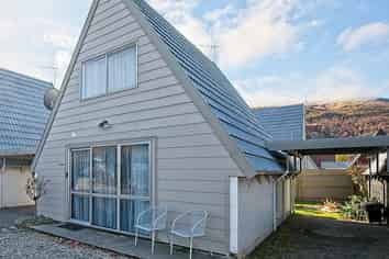 Flat 2 at Inverness Crescent, Arrowtown