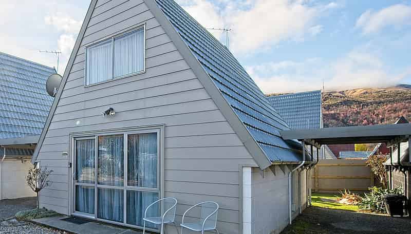 Flat 2 at Inverness Crescent, Arrowtown