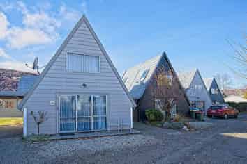 Flat 2 at Inverness Crescent, Arrowtown