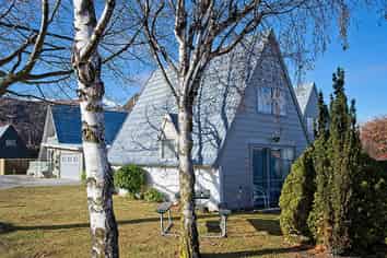 Flat 1 at Inverness Crescent, Arrowtown