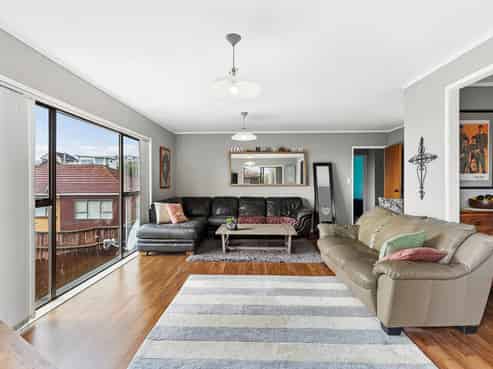 33A Tyrian Close, Half Moon Bay