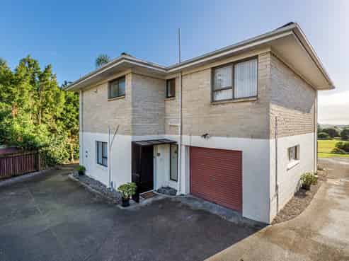 33A Tyrian Close, Half Moon Bay
