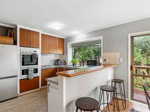 33A Tyrian Close, Half Moon Bay