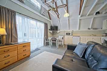 Flat 6 at Inverness Crescent, Arrowtown