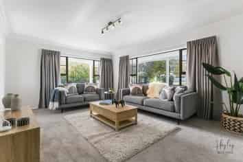 16 Donegan Place, Conifer Grove