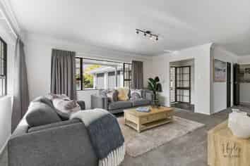 16 Donegan Place, Conifer Grove