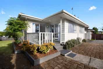 1/3 Tyndrum Place, Highland Park