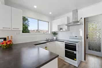 1/3 Tyndrum Place, Highland Park