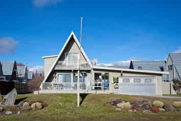 Flat 1&1A  Inverness Cres, Arrowtown