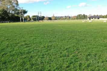 1 Halls Road, Pahiatua