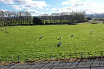 1 Halls Road, Pahiatua
