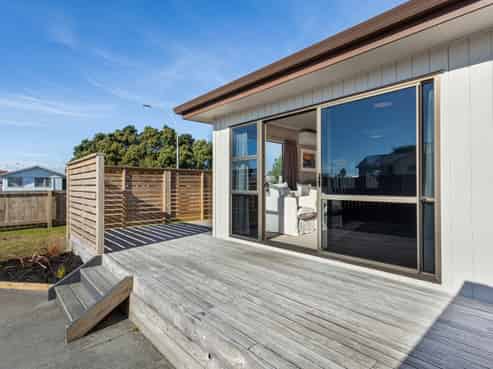 16 Tahara Crescent, Mount Maunganui