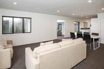 69 Stan Heather Drive, Glenview