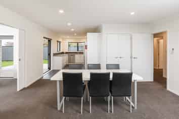 69 Stan Heather Drive, Glenview