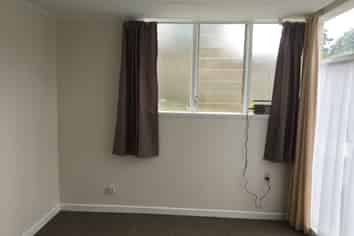 2/45 Lancaster Road, Beach Haven