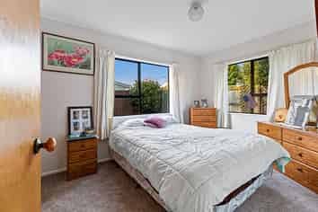 2/271 Nayland Road, Stoke