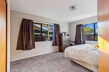 2/271 Nayland Road, Stoke