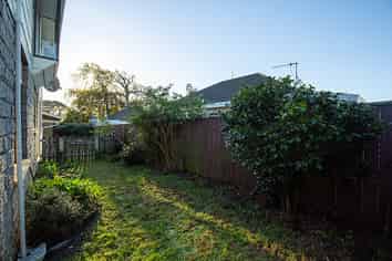 2/271 Nayland Road, Stoke