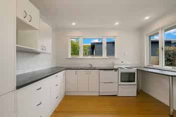 104 Kiwi Road, Point Chevalier