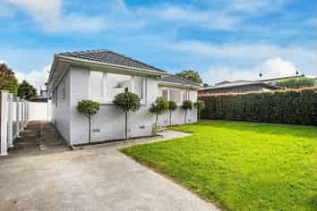 104 Kiwi Road, Point Chevalier