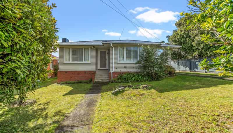 559 Hillsborough Road, Hillsborough