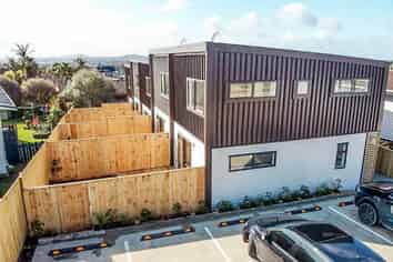 4337A Great North Road, Glendene